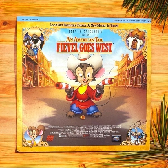 VINTAGE An American Tail: Fievel Goes West - MCA Universal Digital LaserDisc - Picture 1 of 6